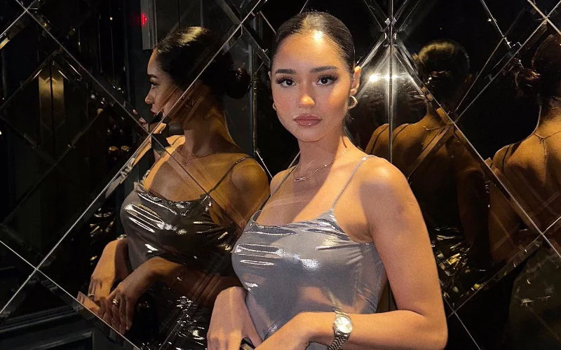 Rouwende Rym Fikri onder vuur