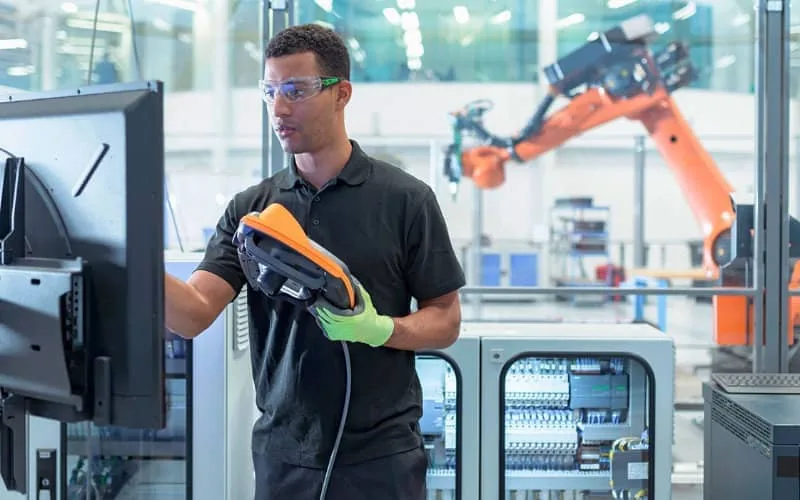 Loonverschil ingenieurs Marokko en Europa: minister onder vuur