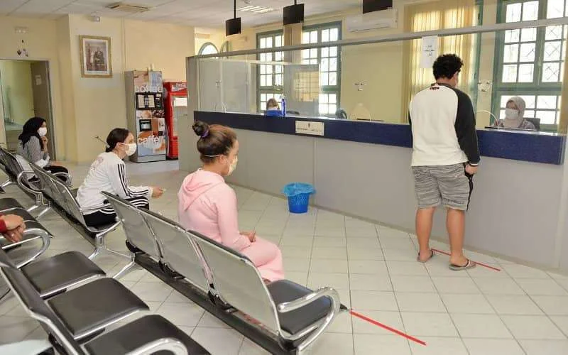 Ambtenaren in Marokko: geen boosterdosis, geen salaris!