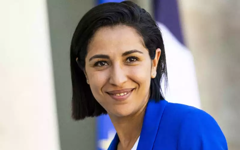 Frans-Marokkaanse politica Sarah El Haïry doet coming-out