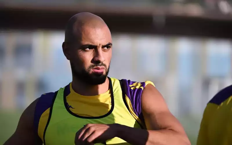 Fiorentina zet Sofyan Amrabat aan de kant