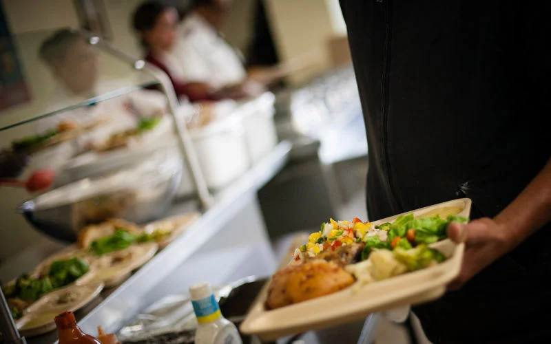 Spanje betaalt voor halal maaltijden Marokkaanse militairen