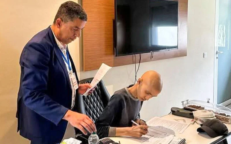 Marokko in de ban van doodzieke, dappere scholier