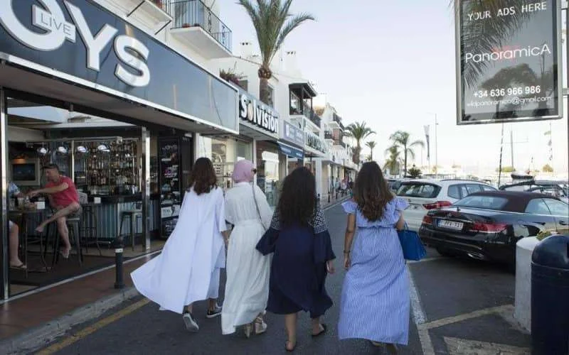 Marokkanen geven opnieuw geld uit in het buitenland