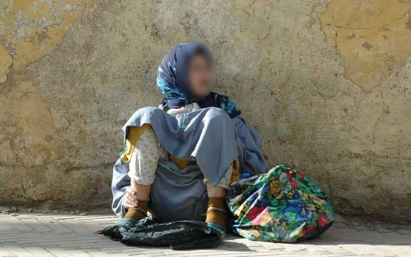 Bedelaarster met SUV gearresteerd in Marokko