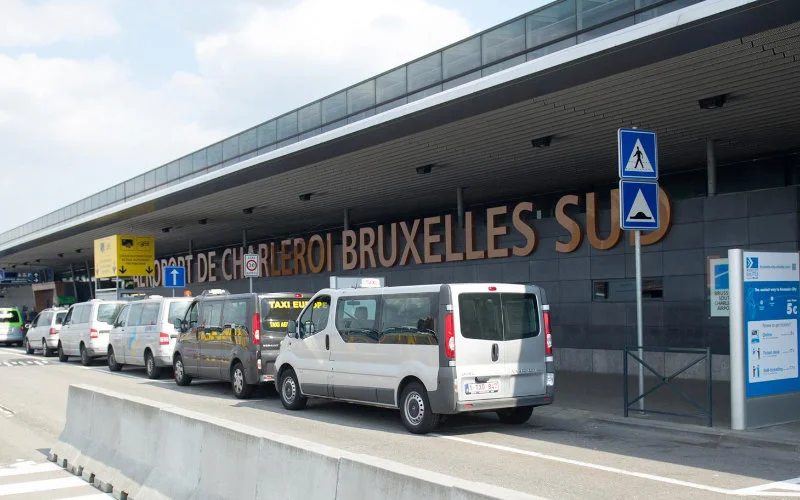 Chaos op luchthaven Brussel-Charleroi: vluchten naar Marokko verstoord