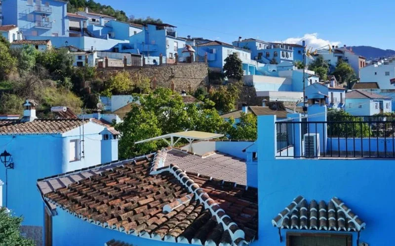 Spaans dorp daagt Chefchaouen uit
