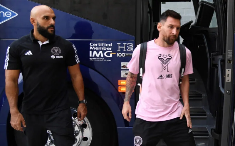 Wie is Messi's lijfwacht Yassine Cheuko?