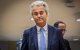 Geert Wilders weigert hand moslima te schudden (video)