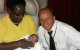 Baby geboren op vlucht Royal Air Maroc (foto's)