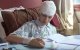 Marokko: Mehdi legt eindexamen in ziekenhuis af na hersenoperatie