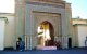 Toeristen op zoek naar koninklijk paleis van Marokko in Frankrijk