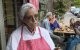 Malika beheert gratis restaurant in Molenbeek voor mensen in nood (video)