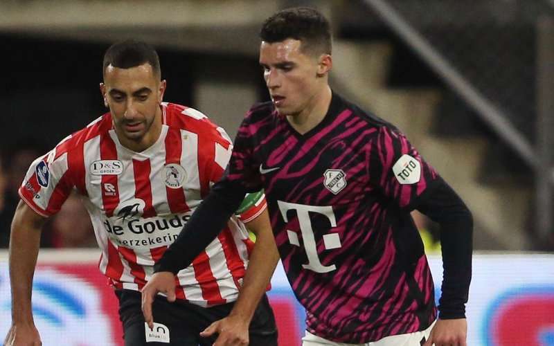 Adil Auassar geschorst na klap aan tegenstander