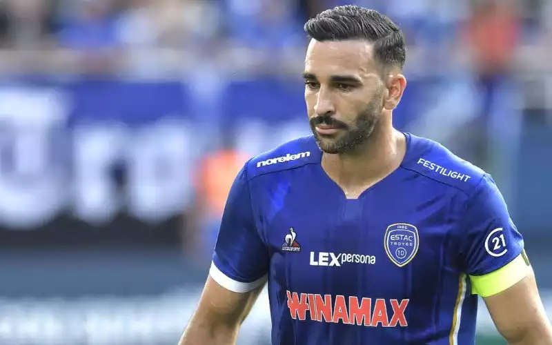 Adil Rami bedreigd en aangevallen na wedstrijd