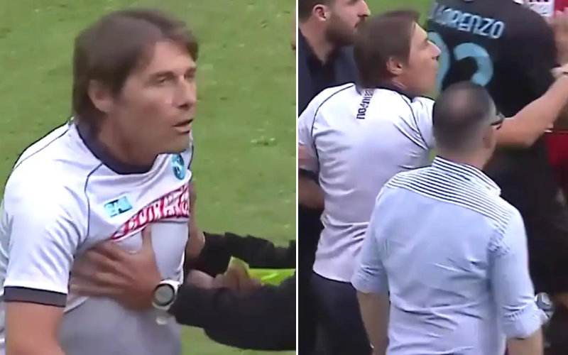 Woedende Conte bestormt veld en wil Ayoub El Kaabi te lijf gaan (video)