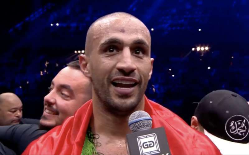 Badr Hari wint gevecht van Hesdy Gerges
