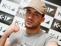 Badr Hari bereidt zich voor op "It's Showtime"