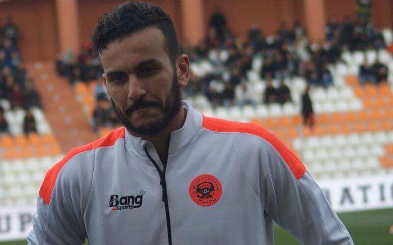 Speler moet in Al Hoceima tekenen maar komt onderweg om het leven