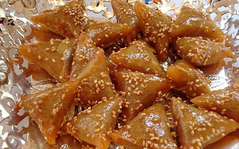 Briwats met pinda’s en sesamzaadjes 