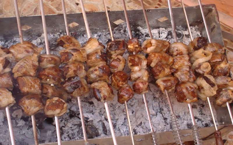 Boulfaf of brochettes van schapenlever - kebda
