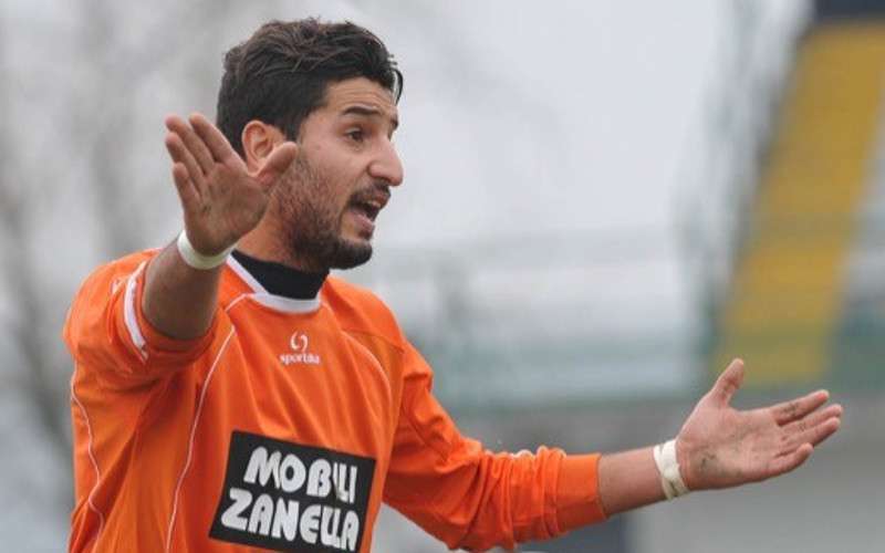 Marokkaanse voetballer ontslagen na grap over aanslag Charlie Hebdo