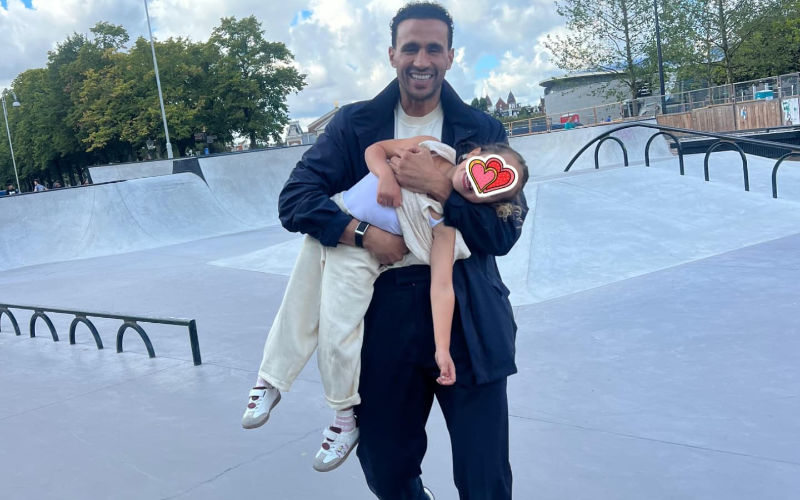 Badr Hari trakteert Marokko op uniek cadeau (video)