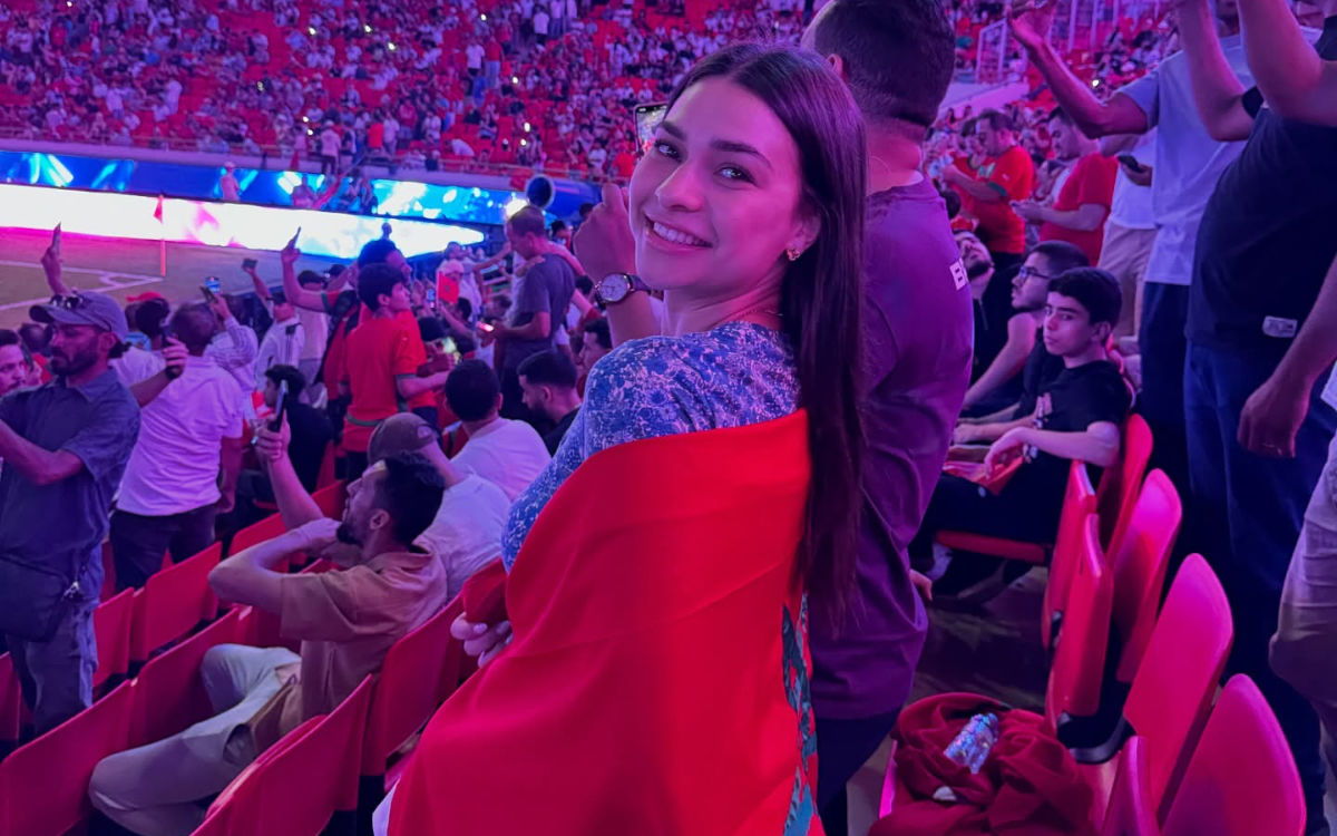 Farah El Khalifi, verloofde van topscorer Yassir Zabiri, viraal na WK-zege