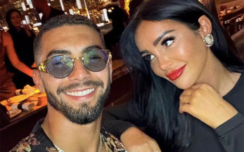 Update over zwaar ongeval Fidji Ruiz en rapper Anas in Marrakech thumbnail