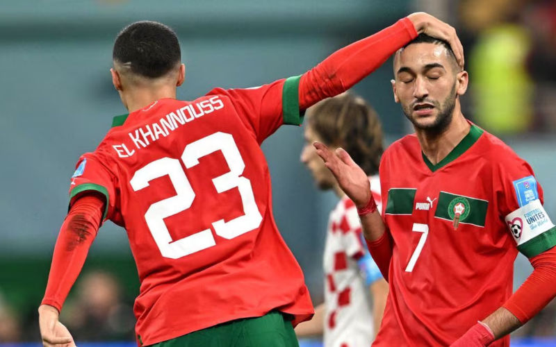 Bilal El Khannouss: "Hakim Ziyech is mijn grote broer"
