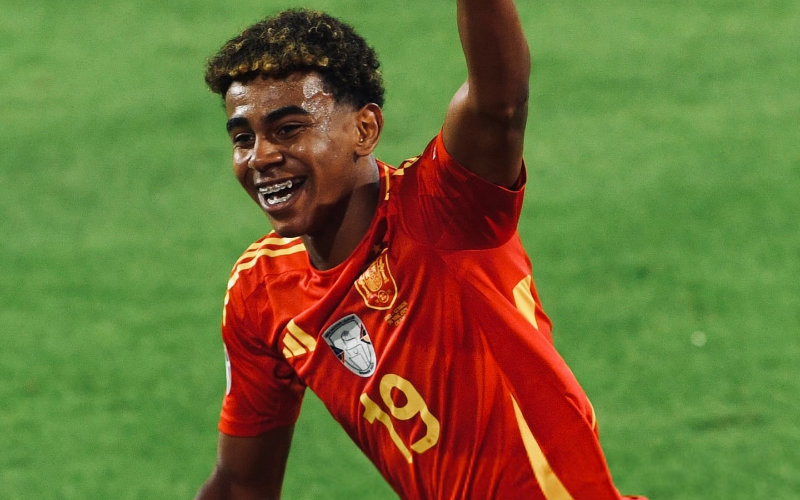 Lamine Yamal schiet Spanje naar EK-finale