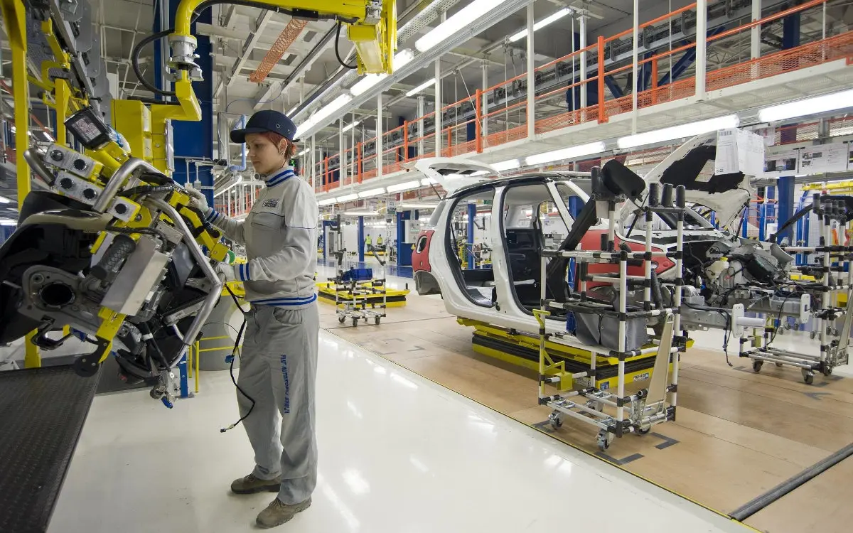 Stellantis haalt Marokkaanse arbeiders naar Servië thumbnail