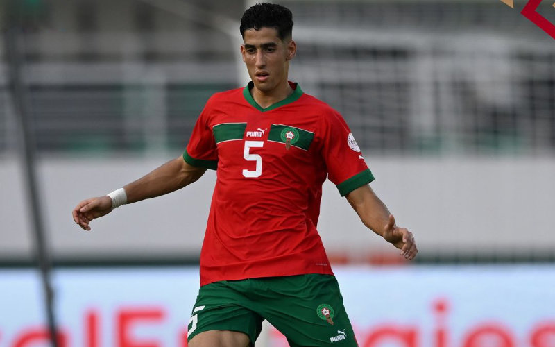 Nayef Aguerd neemt het op voor bondscoach Walid Regragui