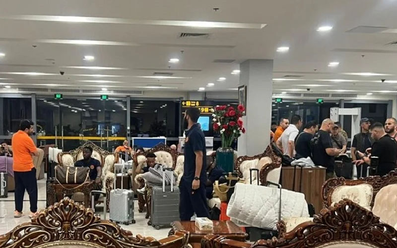 Déjà vu voor RS Berkane: club urenlang vast op vliegveld