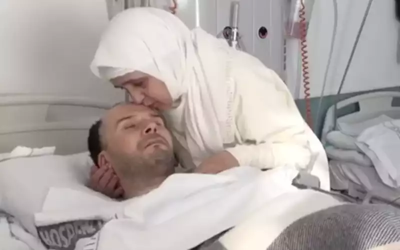 La lucha de Saadia por su hijo (video)