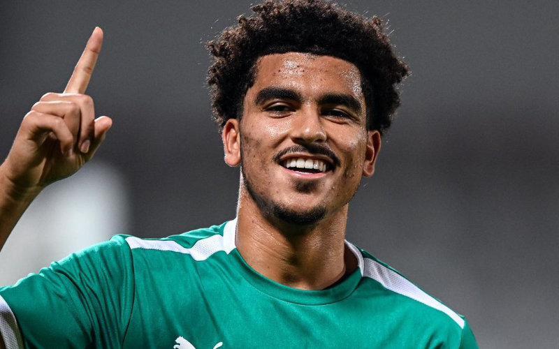 Zakaria Aboukhlal doneert Omra-bedevaart aan jonge vrouw uit Taroudant